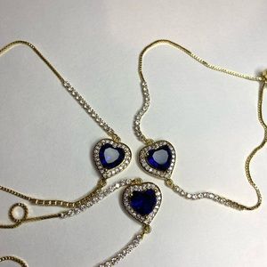 blue center gold platted bracelets